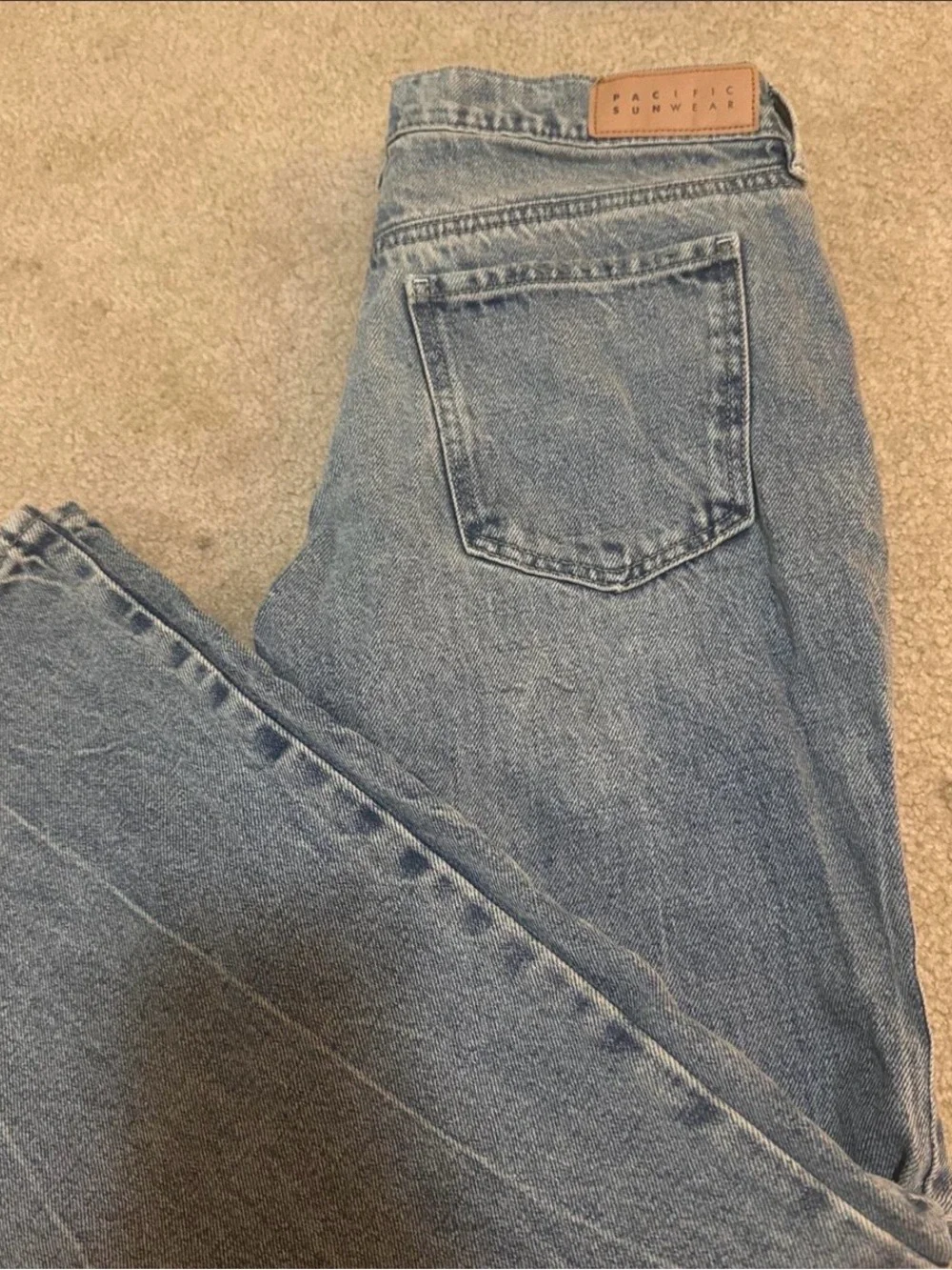 PacSun Women's Light Blue Relaxed Straight Jeans